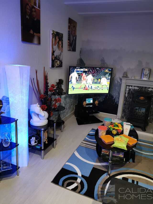 Chalet Piedra: Country House for Sale in Oria, Almería Chalet Piedra: Country House for Sale in Oria, Almería