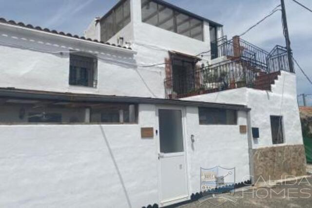 Cortijo Poppy: Townhouse for Sale in Velez-Rubio, Almería Cortijo Poppy: Townhouse for Sale in Velez-Rubio, Almería