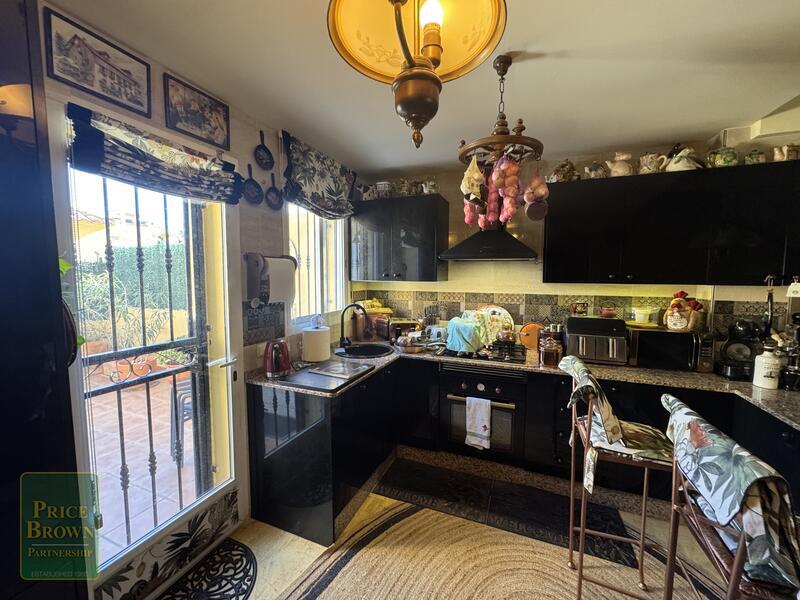 LV876: Townhouse for Sale in Vera Playa, Almería LV876: Townhouse for Sale in Vera Playa, Almería