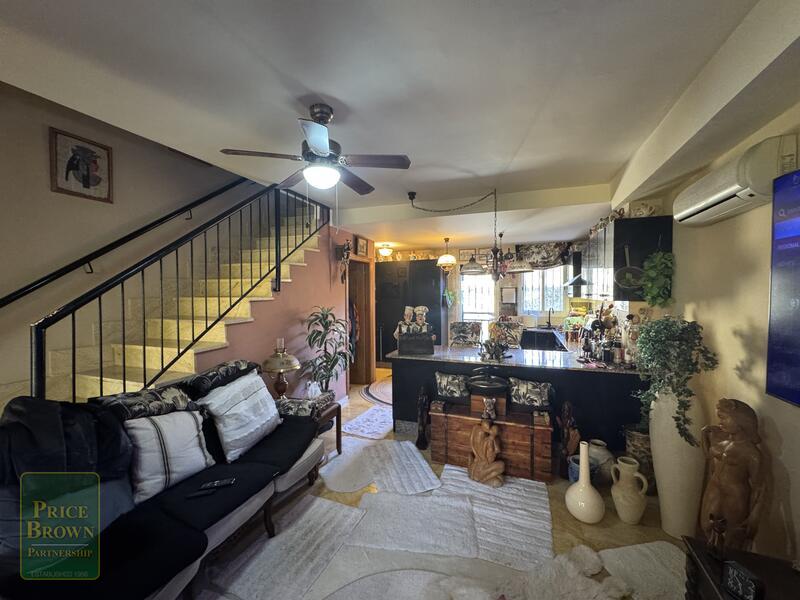 LV876: Townhouse for Sale in Vera Playa, Almería LV876: Townhouse for Sale in Vera Playa, Almería