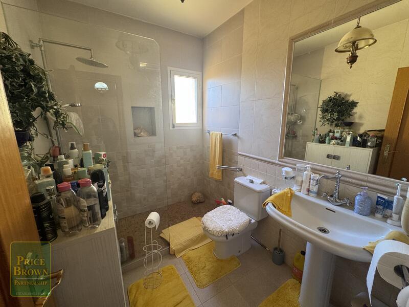 LV876: Townhouse for Sale in Vera Playa, Almería LV876: Townhouse for Sale in Vera Playa, Almería