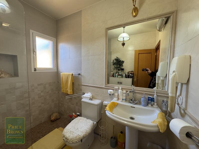 LV876: Townhouse for Sale in Vera Playa, Almería LV876: Townhouse for Sale in Vera Playa, Almería