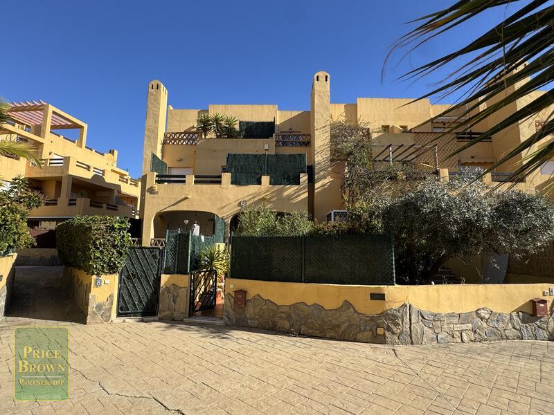LV876: Townhouse for Sale in Vera Playa, Almería LV876: Townhouse for Sale in Vera Playa, Almería