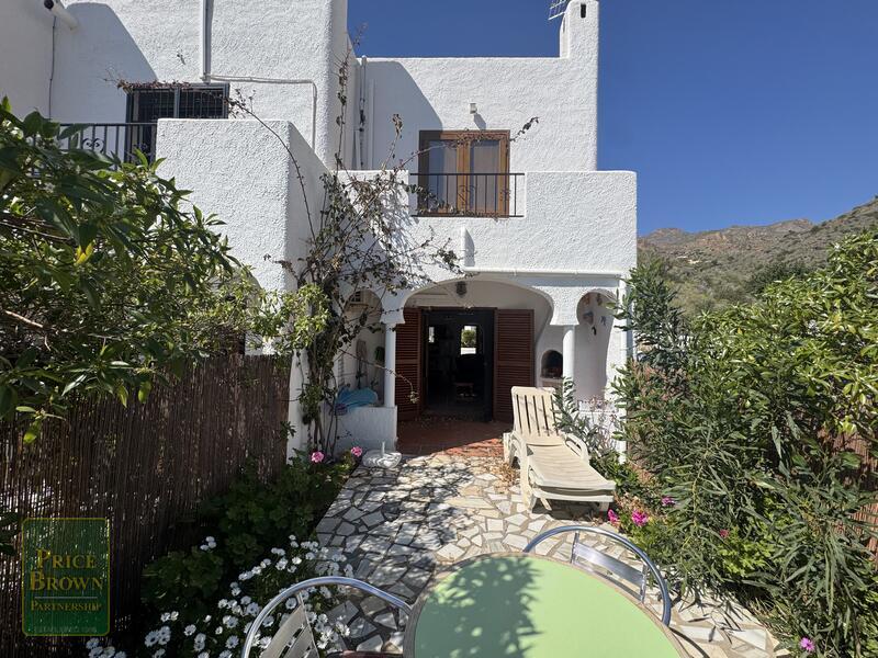 LV877: Townhouse for Sale in Mojácar, Almería LV877: Townhouse for Sale in Mojácar, Almería