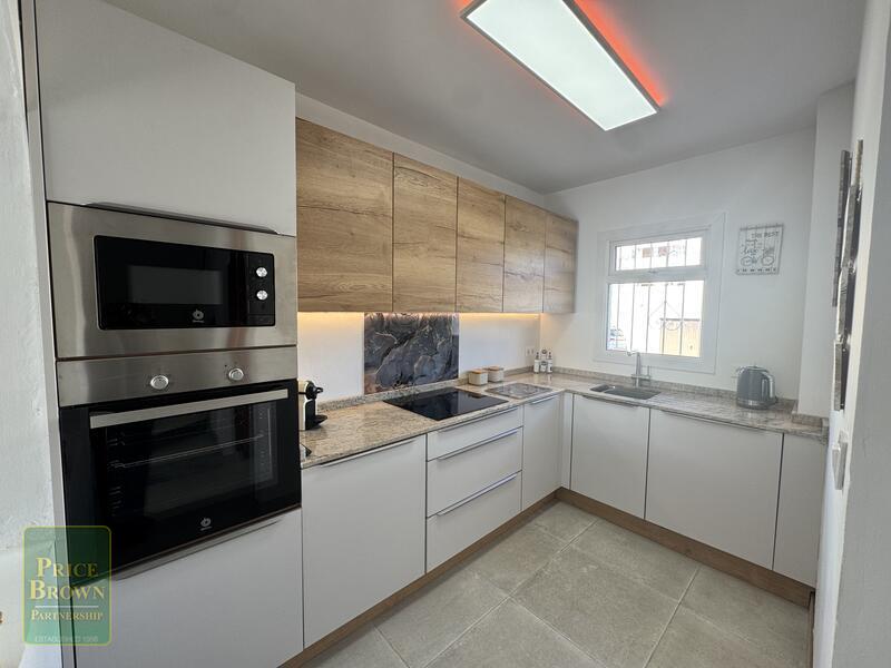 LV886: Townhouse for Sale in Mojácar, Almería LV886: Townhouse for Sale in Mojácar, Almería
