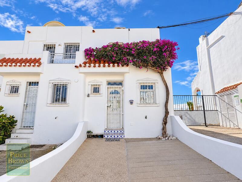 LV886: Townhouse for Sale in Mojácar, Almería LV886: Townhouse for Sale in Mojácar, Almería