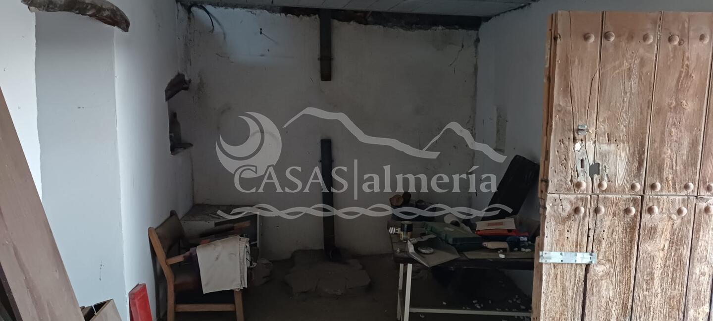 R02041: Country House for Sale in La Perulera, Almería R02041: Country House for Sale in La Perulera, Almería