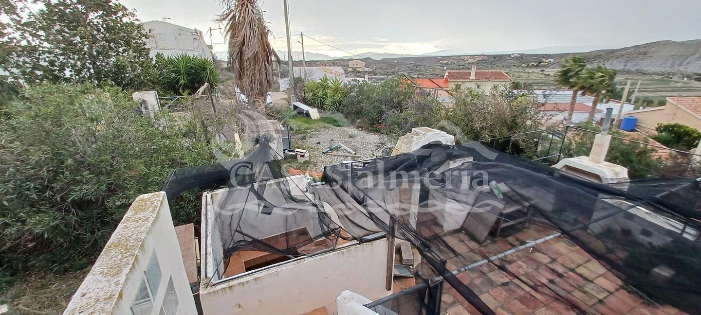 R02041: Country House for Sale in La Perulera, Almería R02041: Country House for Sale in La Perulera, Almería