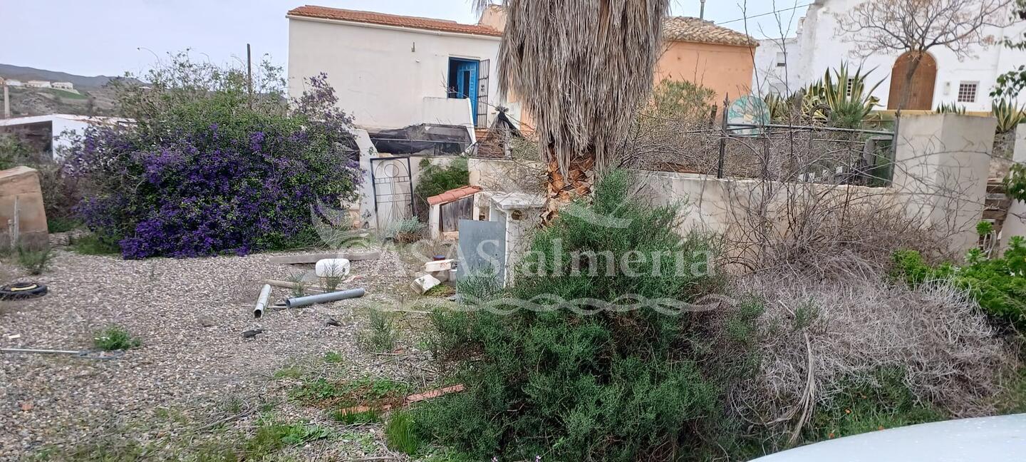 R02041: Country House for Sale in La Perulera, Almería R02041: Country House for Sale in La Perulera, Almería