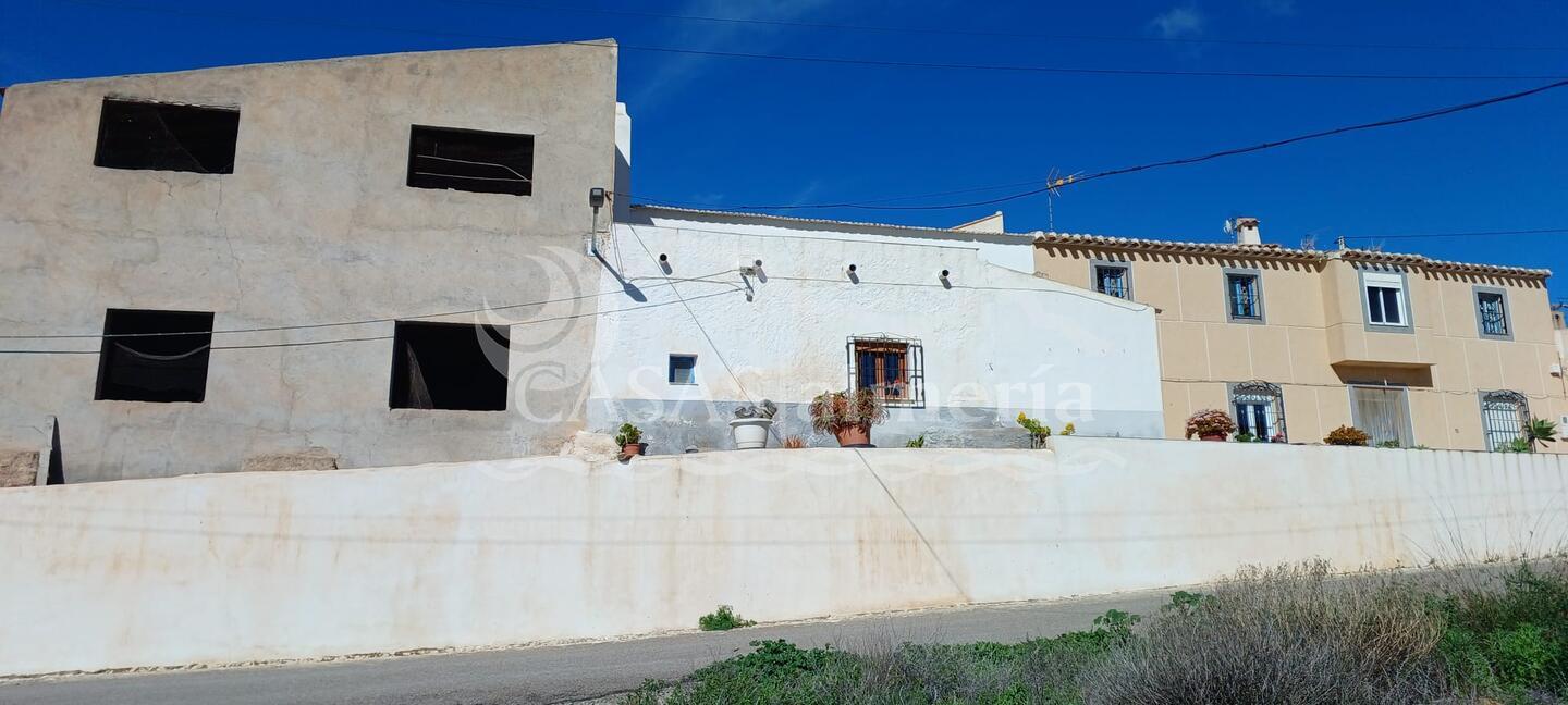 R22344: Landhuis Te koop in Santa Maria De Nieva, Almería R22344: Landhuis Te koop in Santa Maria De Nieva, Almería