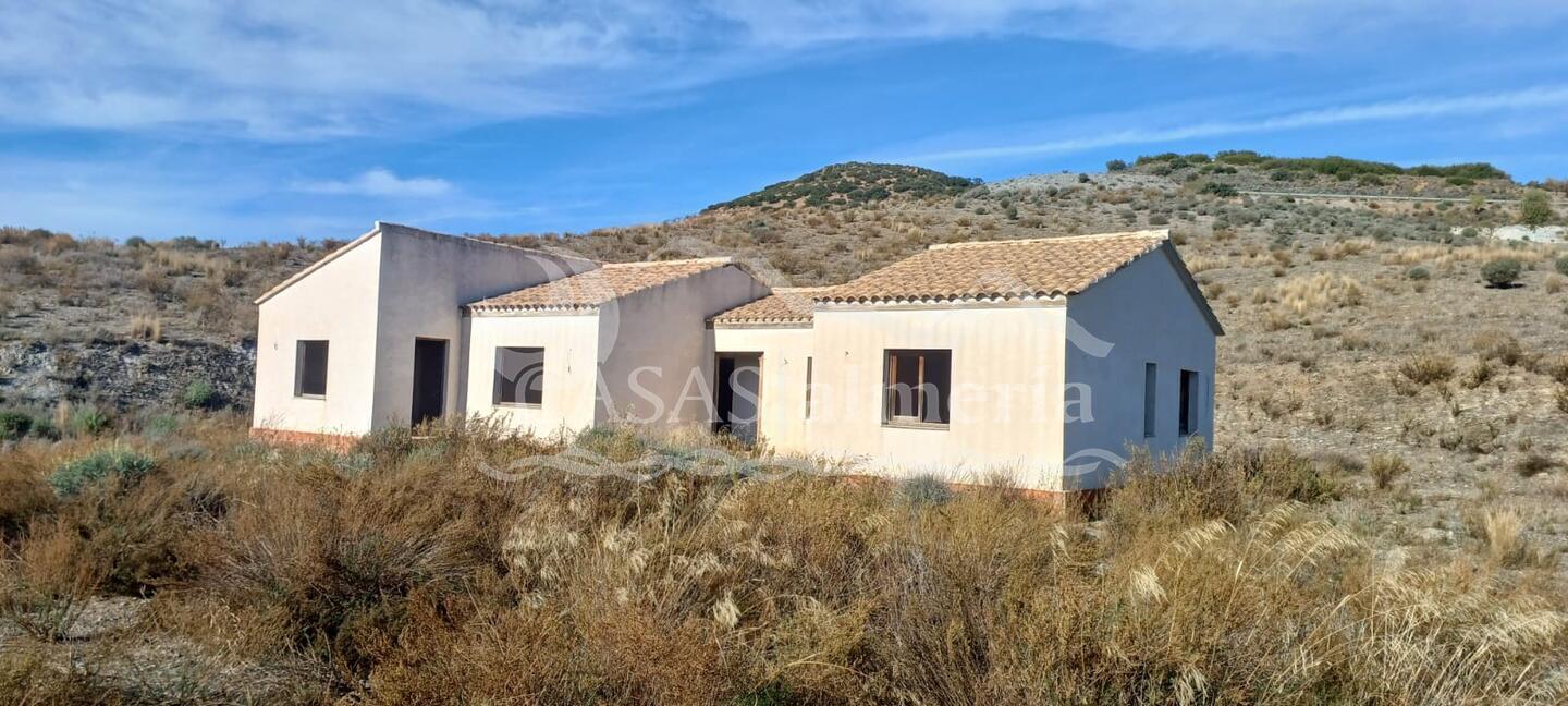R22345: Villa for Sale in Velez-Rubio, Almería R22345: Villa for Sale in Velez-Rubio, Almería