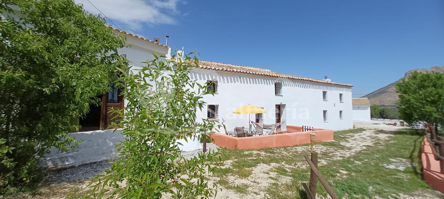 R22350: Country House for Sale in Velez-Blanco, Almería R22350: Country House for Sale in Velez-Blanco, Almería