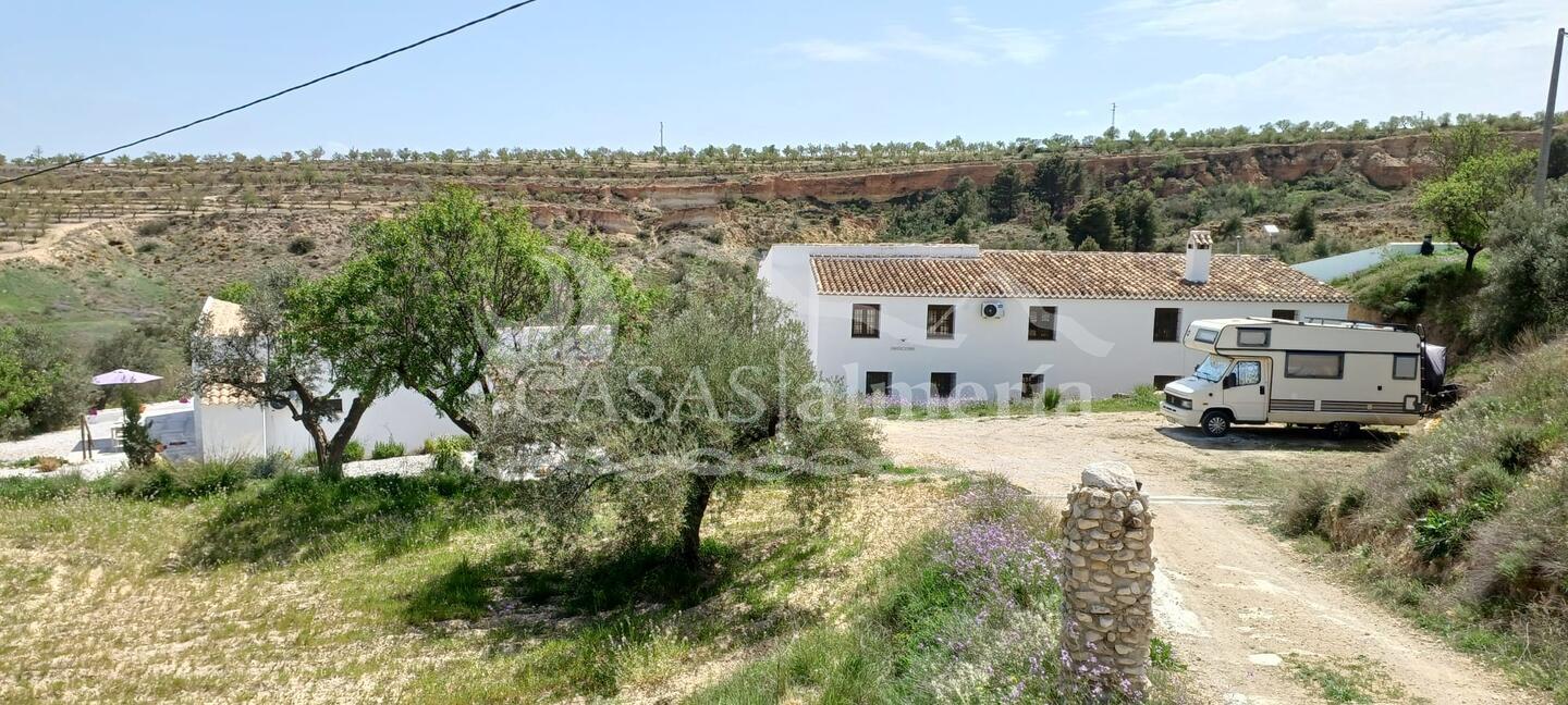 R22350: Country House for Sale in Velez-Blanco, Almería R22350: Country House for Sale in Velez-Blanco, Almería