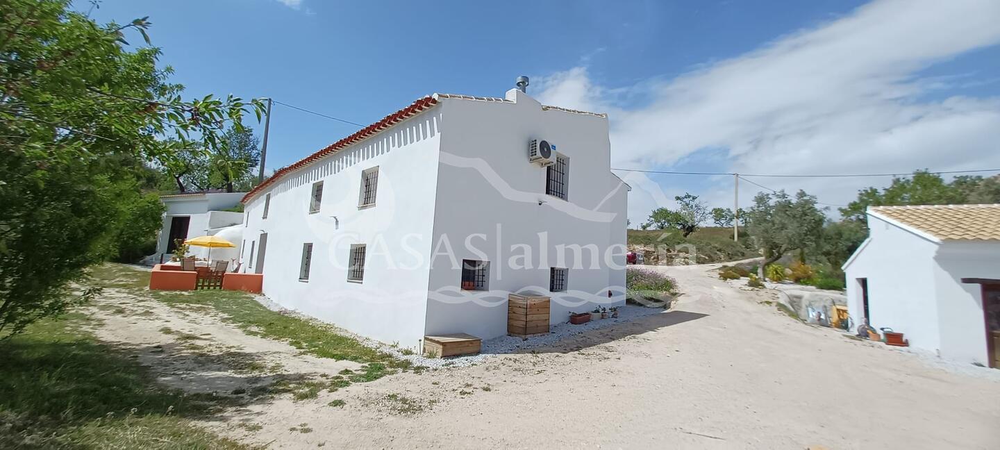 R22350: Country House for Sale in Velez-Blanco, Almería R22350: Country House for Sale in Velez-Blanco, Almería
