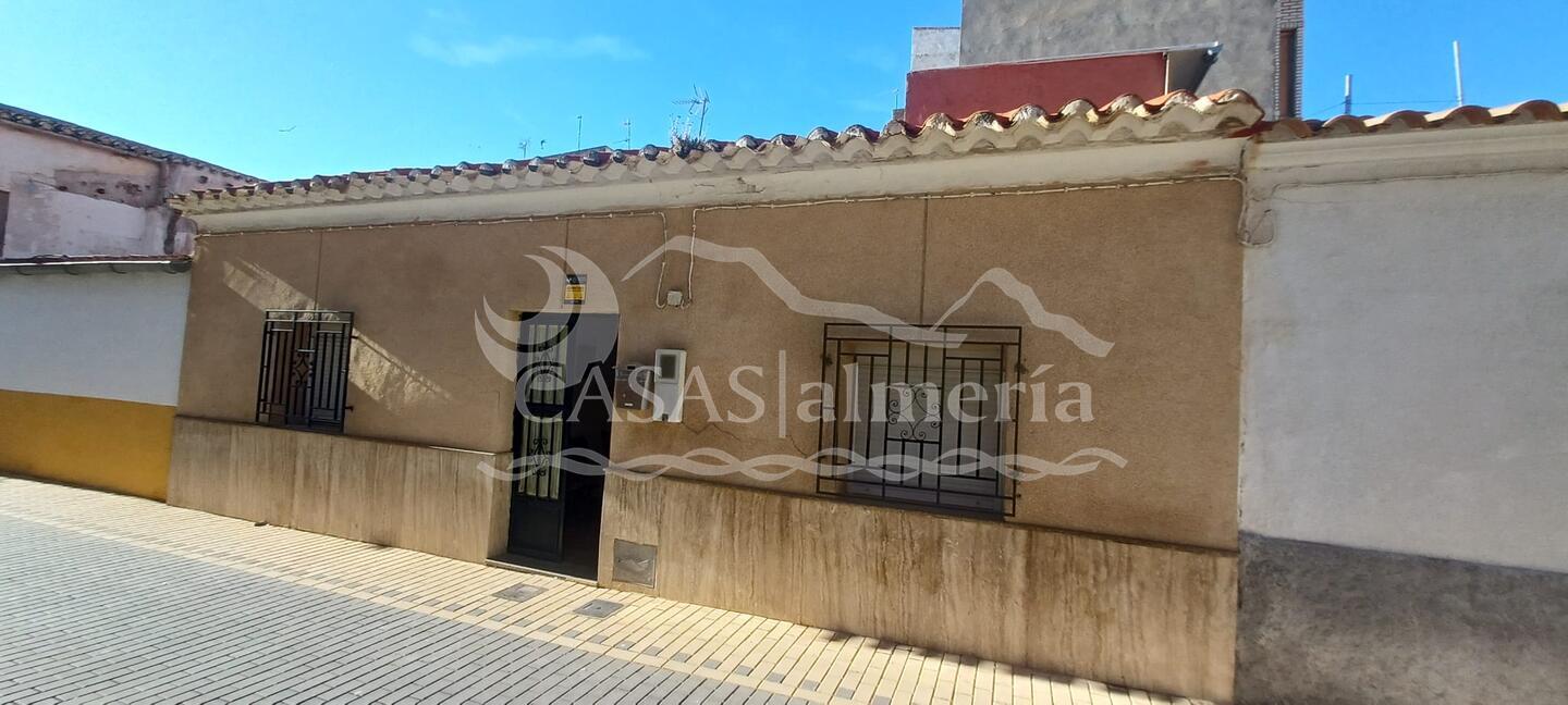 Townhouse in Huercal-Overa, Almería