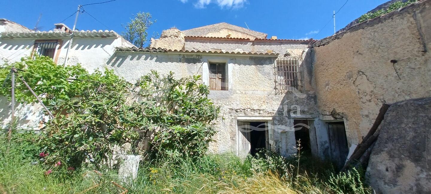 R22356: Landhuis Te koop in Oria, Almería R22356: Landhuis Te koop in Oria, Almería