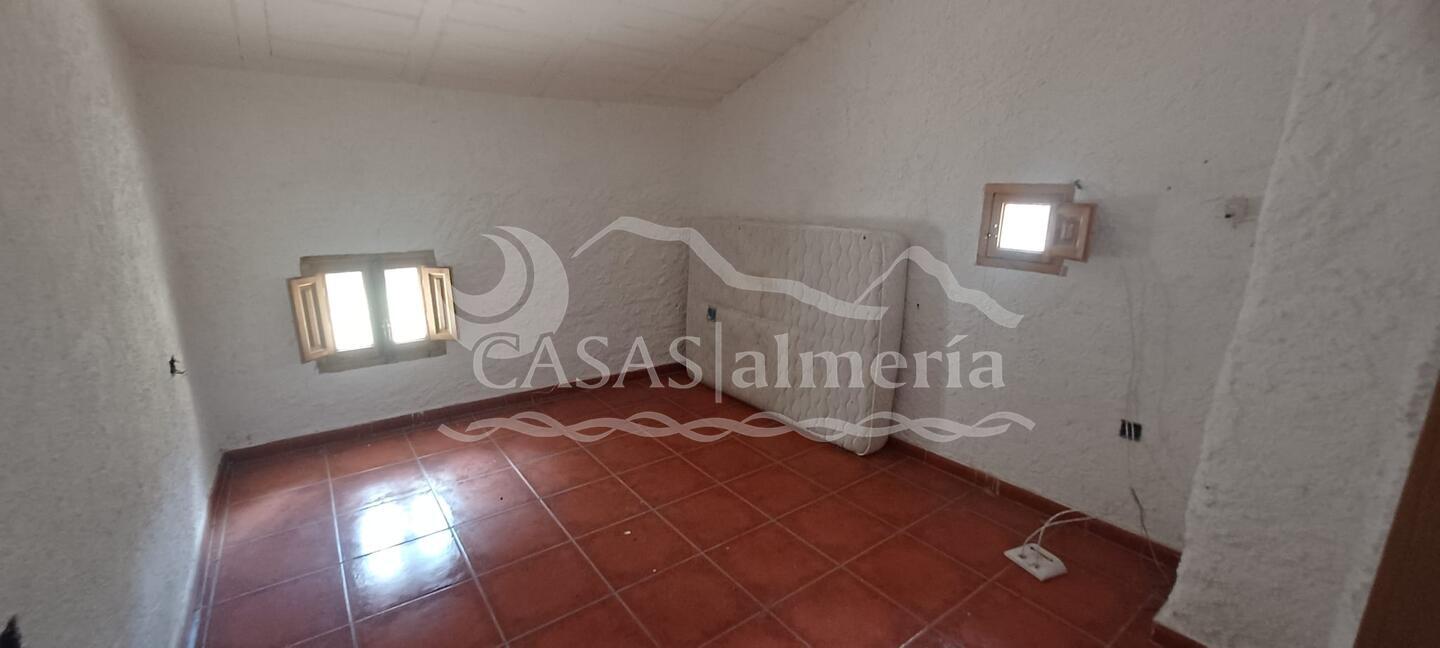 R22356: Landhuis Te koop in Oria, Almería R22356: Landhuis Te koop in Oria, Almería