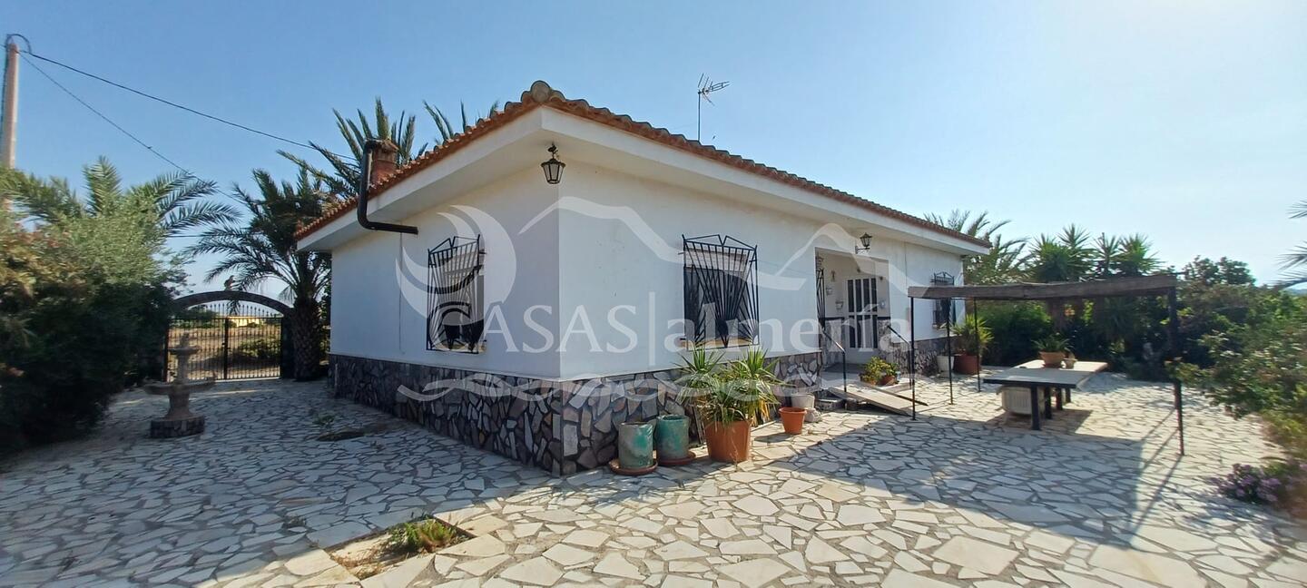 R22366: Landhuis Te koop in El Saltador, Almería R22366: Landhuis Te koop in El Saltador, Almería