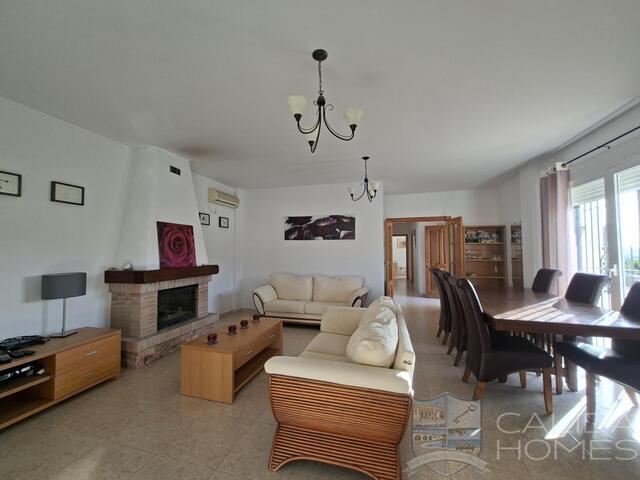 Villa Sierra : Villa for Sale in Arboleas, Almería Villa Sierra : Villa for Sale in Arboleas, Almería