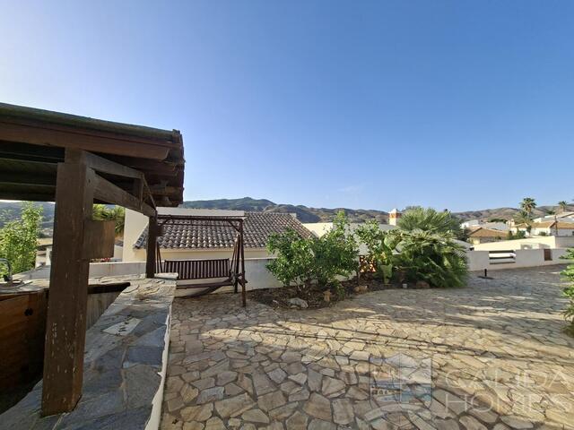 Villa Sierra : Villa for Sale in Arboleas, Almería Villa Sierra : Villa for Sale in Arboleas, Almería